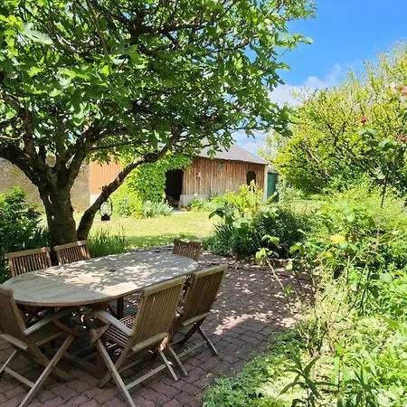 Le Petit Lavoir - Joli A Mayet